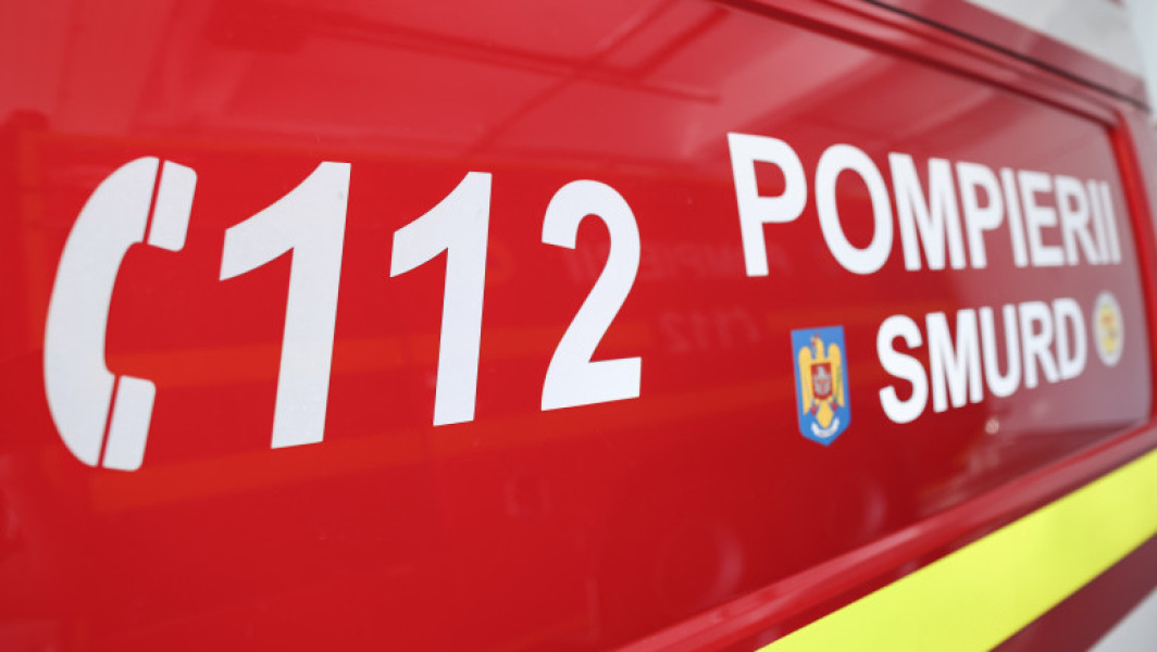 Incendiu în localitatea Starchiojd, două case distruse și o victimă carbonizată