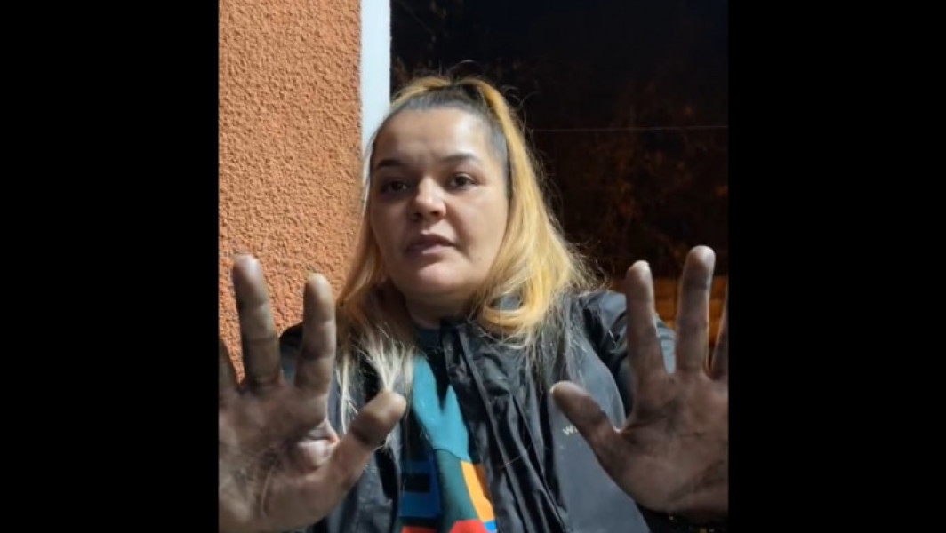 Protestatară dusă la poliție pentru postare pe Facebook