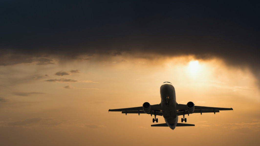 Avion Eurowings deviat din cauza vremii nefavorabile