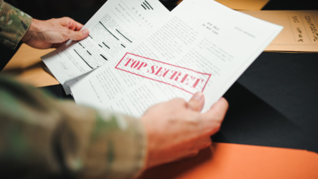 Ministerul britanic al Apărării investighează despre documentele militare găsite pe stradă