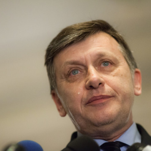 Prietenul lui Crin Antonescu susține că acesta nu a colaborat cu Securitatea