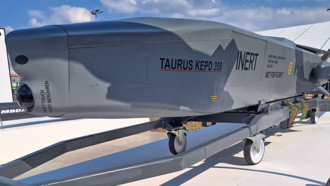 Regatul Unit sprijină Germania în livrarea rachetelor Taurus către Ucraina