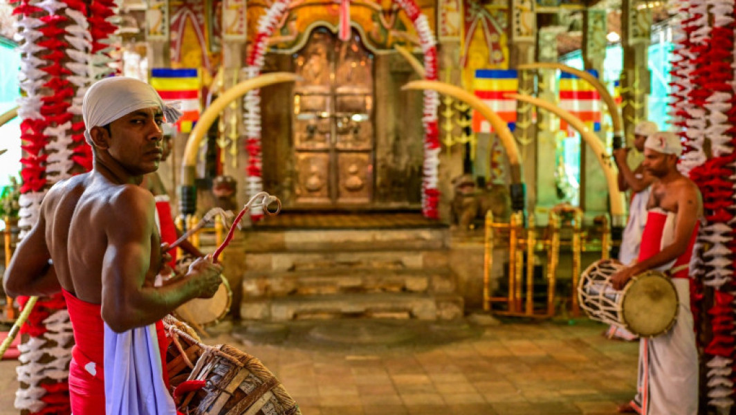 Ancheta poliției din Sri Lanka după apariția unei fotografii interzise a relicvei lui Buddha