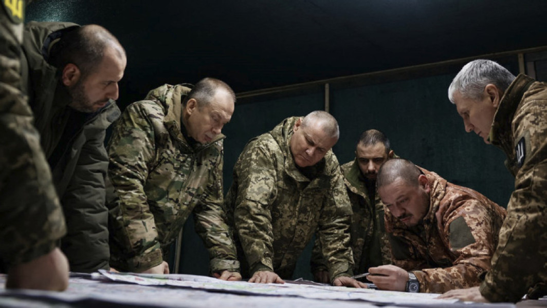 Armata ucraineană recuperează teren pe front, potrivit generalului Sirski