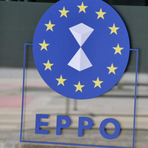 mai mulți oficiali greci demisionează în urma scandalului fraudelor cu fonduri europene