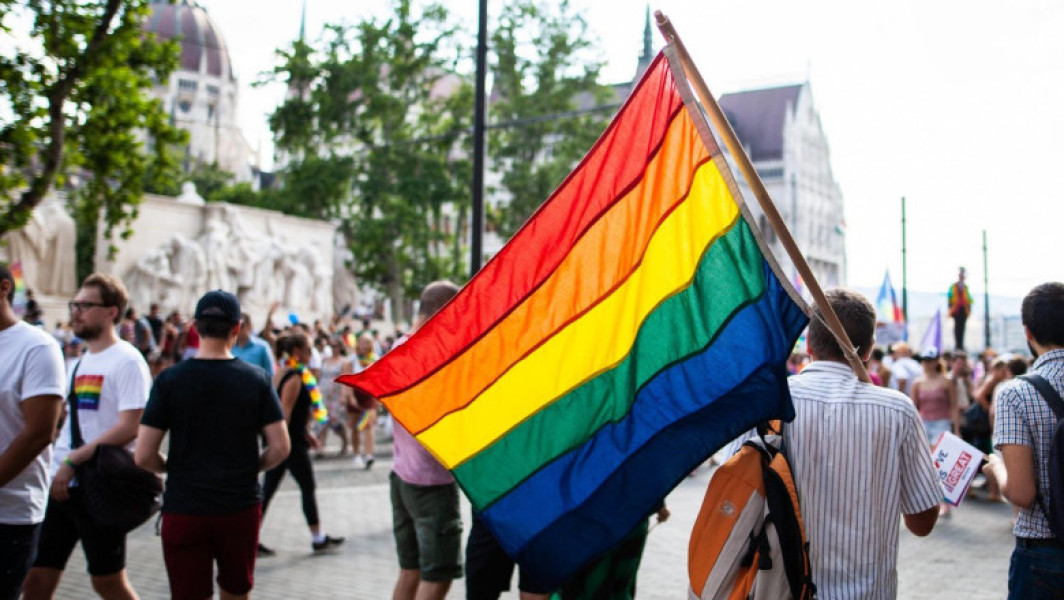 marsul gay pride din budapesta, interzis de autorități, atrage un număr-record de participanți