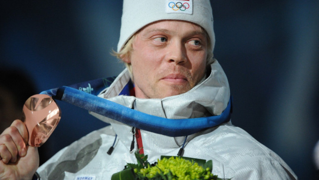 Medaliatul olimpic la schi cross Audun Groenvold a decedat după ce a fost lovit de fulger, a anunțat miercuri Federația norvegiană de schi. Groenvold avea 49 de ani și a câștigat medalia de bronz la Jocurile Olimpice de la Vancouver din 2010, conform CNN.