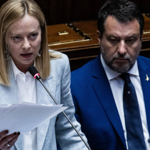 Vicepremierul italian Matteo Salvini va fi judecat din nou pentru impiedicarea debarcării migrantilor de pe nava Open Arms în 2019, după ce parchetul din Palermo a anunțat vineri că va face recurs împotriva hotărârii anterioare de achitare a ministrului. Salvini, care este și ministru al transporturilor și lider al partidului Liga, a fost achitat în decembrie de acuzțiile de privare de libertate și abuz în serviciu într-un proces în Sicilia, dar acum va ajunge direct în fața Curții Supreme din Italia. Potrivit digi24.ro, data pentru noul proces nu a fost stabilită încă.