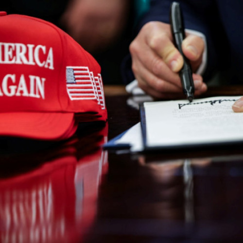 Trump își intensifică poziția în negocierile comerciale cu Uniunea Europeană