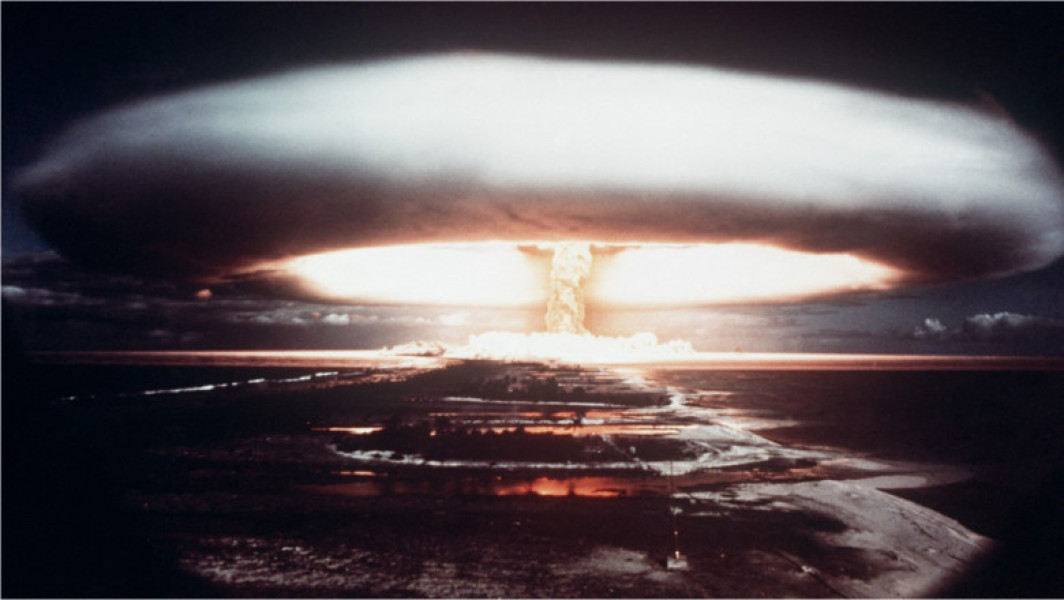 Celebrul test nuclear Trinity, din iulie 1945, care a avut loc deasupra desertului din New Mexico, marchează împlinirea a 80 de ani de când s-a detonat prima armă nucleară.