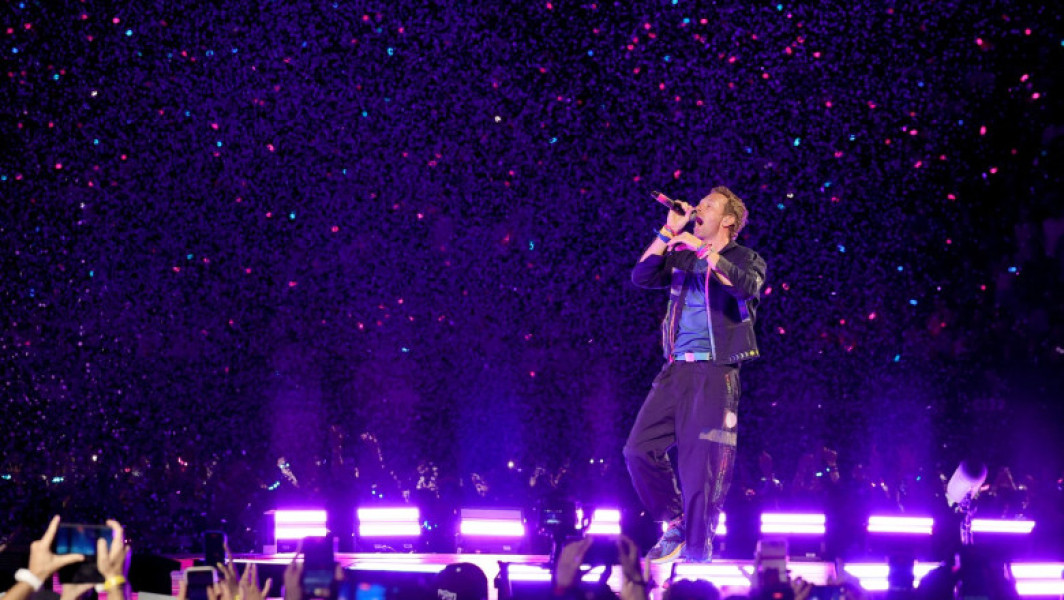 Chris Martin, solistul trupei Coldplay, le-a transmis un mesaj subtil participanților la concertul de pe stadionul Camp Randall din Wisconsin, după incidentul de săptămâna trecută, relatează digi24.ro.
