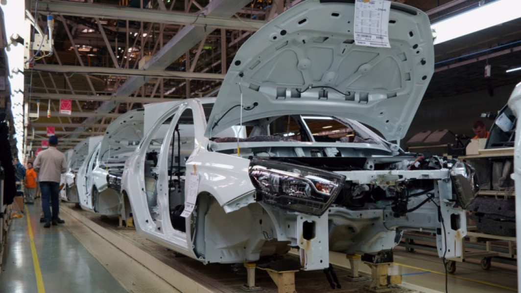 Avtovaz ar putea reduce săptămâna de lucru la patru zile din septembrie