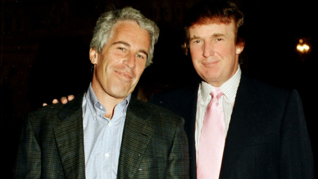 noi imagini arată legături între Donald Trump și Jeffrey Epstein în anii '90