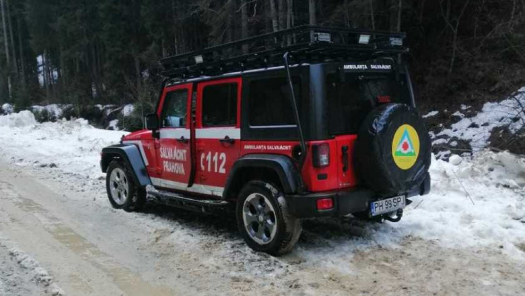 Bărbat rănit într-un accident de hiking în apropiere de Azuga, salvat de către salvamontiști