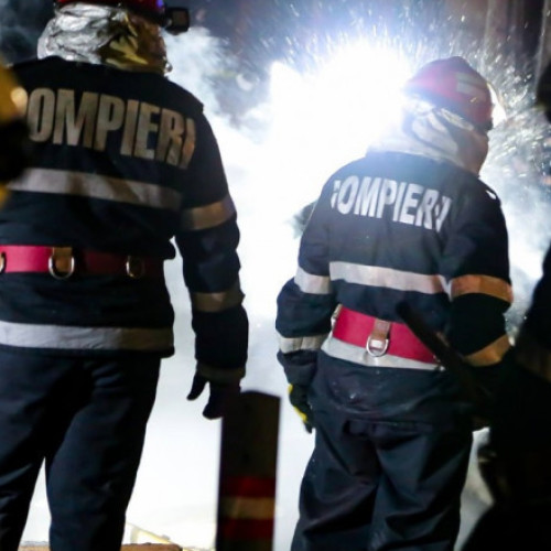 Incendiu de vegetație în Dâmbovița. Autoritățile au emis un mesaj RO-Alert