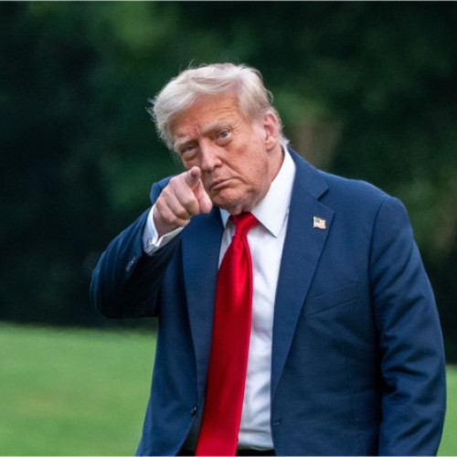 Trump ordonă poziționarea a două submarine nucleare în apropierea Rusiei ca răspuns la amenințările lui Medvedev