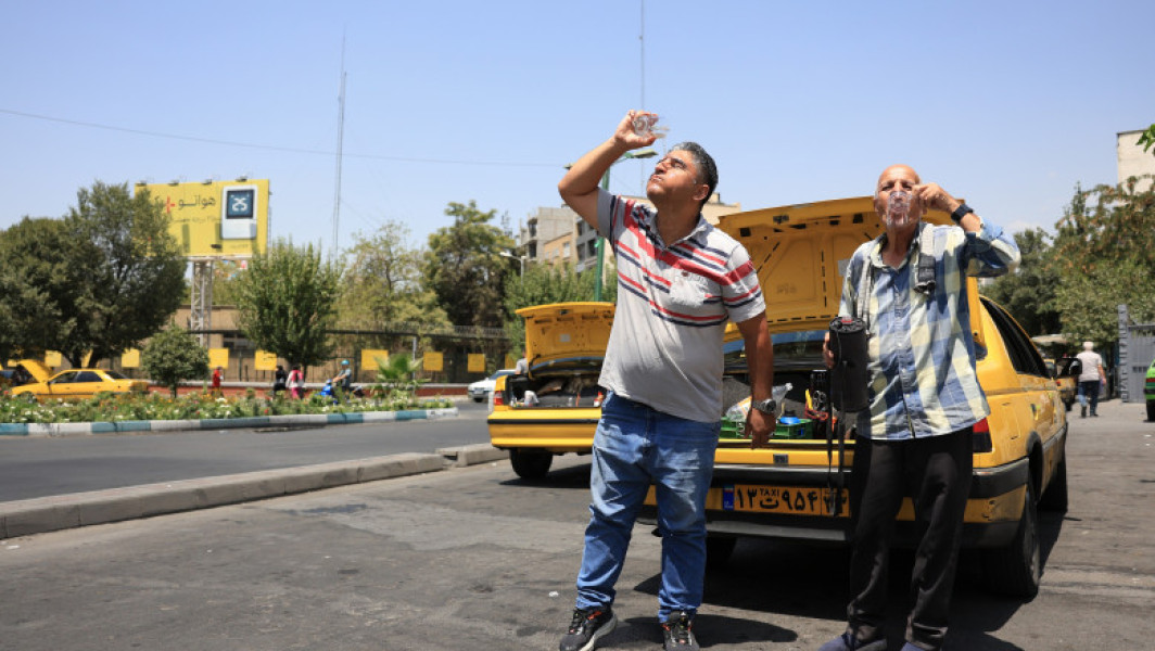 Teheranul închide toaletele publice din cauza crizei de apă