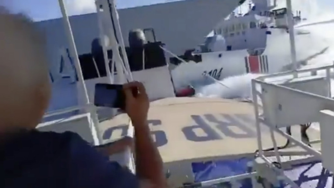 incident între nave chineze și filipineze în apele disputate din Marea Chinei de Sud