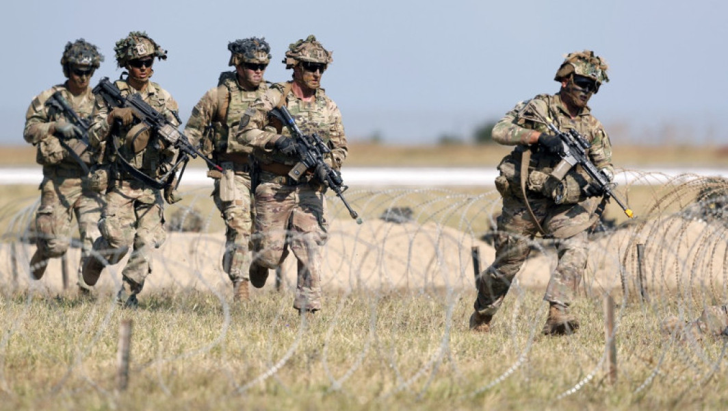 Rusia vrea să reducă prezența NATO în discuțiile despre Ucraina, afirmă premierul polonez