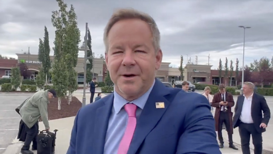 reporter american primește cadou inedit de la jurnalist rus după întâlnirea cu zelenski