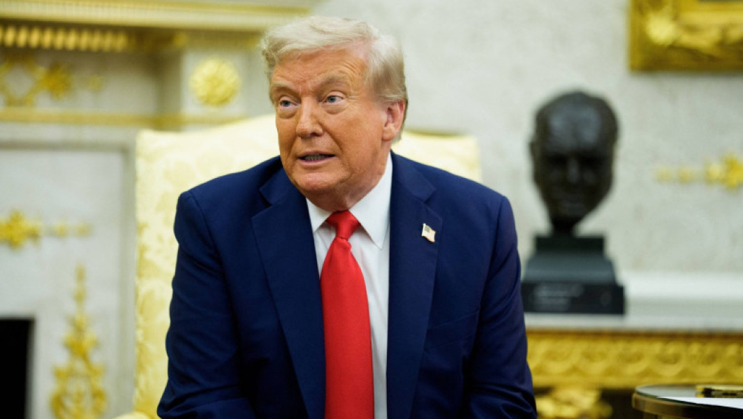 Ucraina planifică să achiziționeze arme americane în valoare de 100 de miliarde de dolari, cu finanțare din partea Europei, pentru a-și asigura securitatea după semnarea unui acord de pace cu Rusia, potrivit unui document consultat de Digi24.ro. Conform propunerilor, Kievul și Washingtonul vor încheia și un acord de 50 de miliarde de dolari pentru producția comună de drone, în colaborare cu companii ucrainene lider în această tehnologie, după invazia Rusiei din 2022.