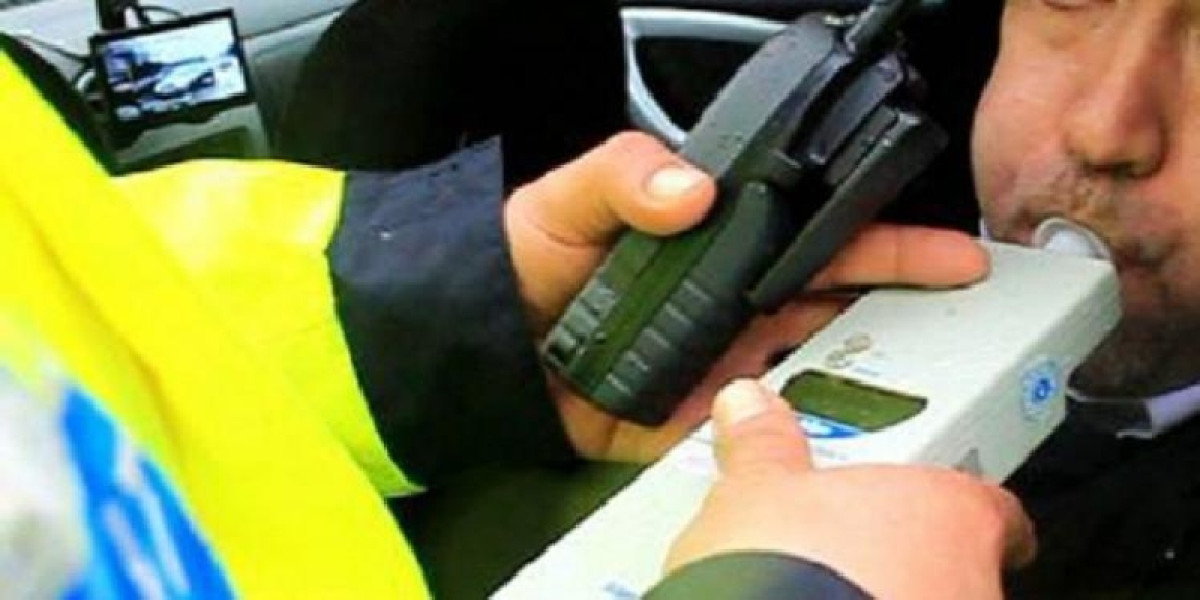 Șofer băut și fără permis prins la volan în Piatra-Neamț după ce un bărbat a anunțat poliția