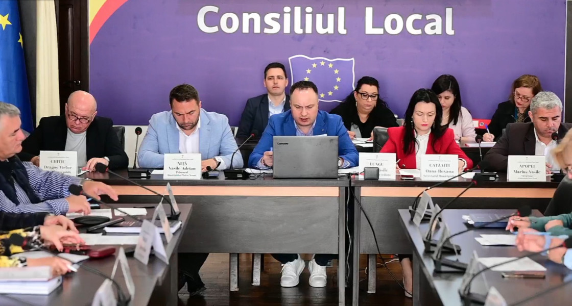 Consilierii locali pietreni se reunesc pentru opt proiecte de investiții