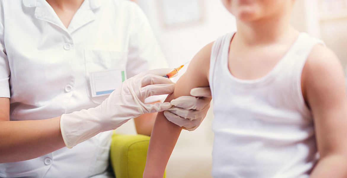 Hepatita A, boala mâinilor murdare, provoacă focare în școli și grădinițe