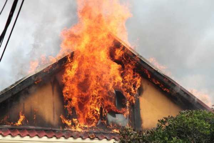 Incendiu puternic în satul Vădurele, comuna Alexandru cel Bun
