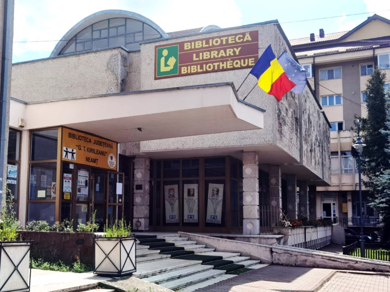 Nocturna Bibliotecilor aduce evenimente culturale și educative la Biblioteca Neamț