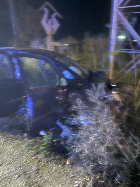 Doi adolescenți răniți după un accident la Săbăoani, Neamț
