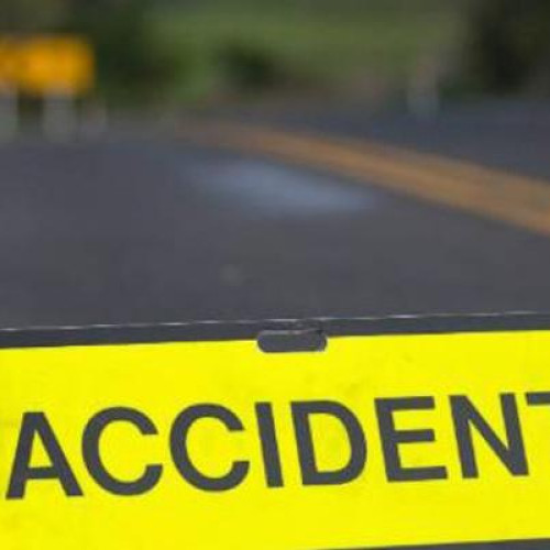 Accident rutier cu șapte persoane implicate pe drumul național DN28, la ieșirea spre Iași