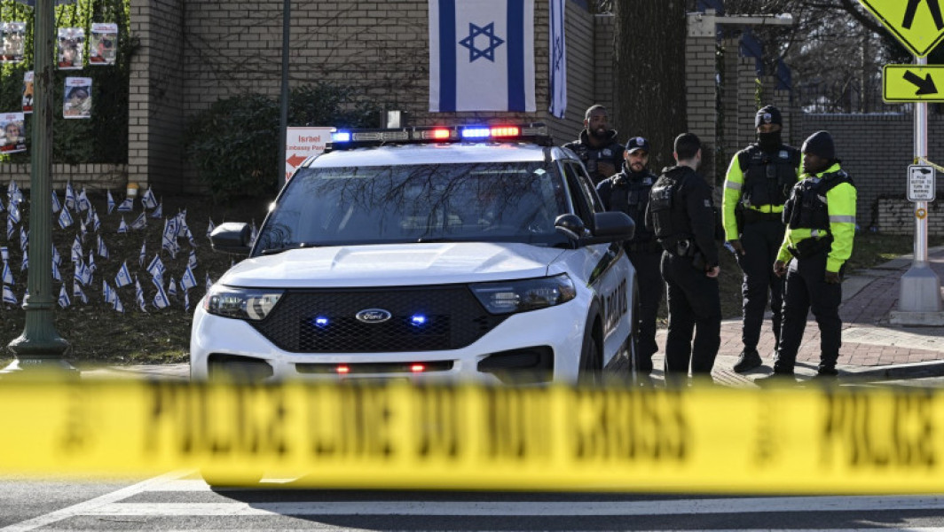 Militar american în stare critică după ce s-a autoincendiat la Ambasada Israelului, Washington