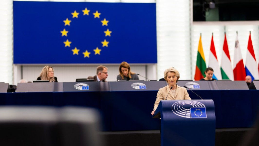 Comisia Europeană propune achiziții militare comune în UE pentru a reduce dependența de Rusia