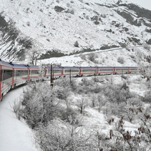Dogu Express: Călătoria spectaculoasă cu trenul de la Ankara la Kars în doar 30 de ore