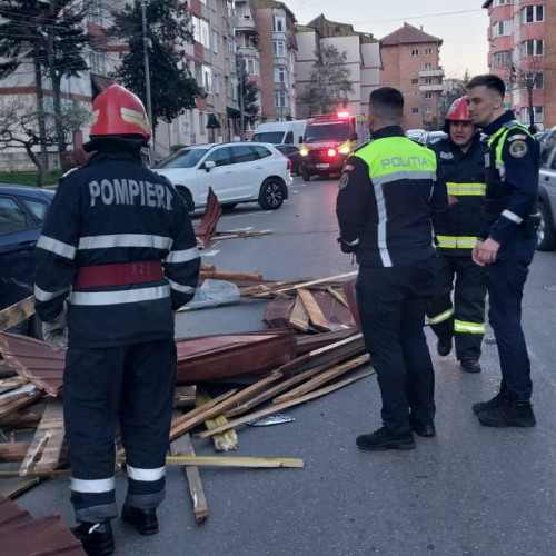 19 localități rănite de vânt în Neamț, cauzând pagube materiale și întreruperi de curent